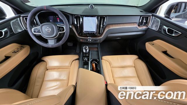 Volvo XC60 (II) B6 Inscirtion 2022 — фото 7