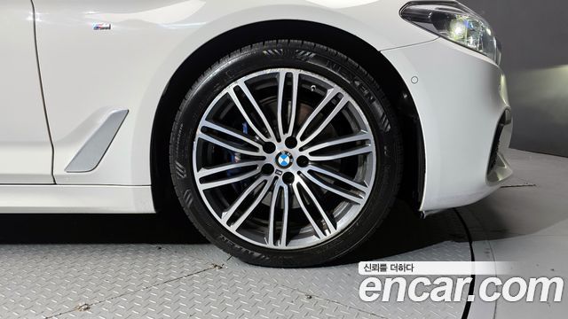 BMW 5 Series (G30) 530i xDrive M Sport Package Plus 2018 — фото 5