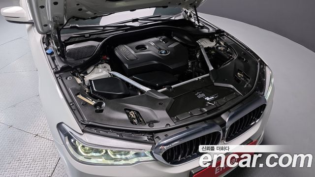 BMW 5 Series (G30) 530i xDrive M Sport Package Plus 2018 — фото 6