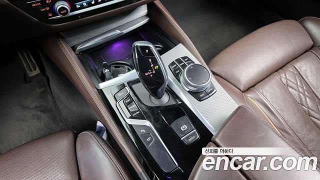 BMW 5 Series (G30) 530i xDrive M Sport Package Plus 2018 — фото 9