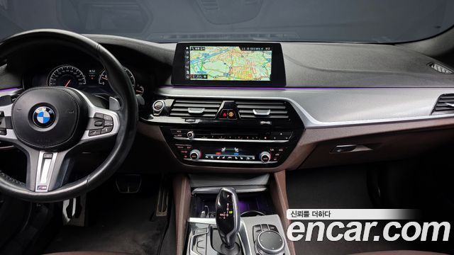 BMW 5 Series (G30) 530i xDrive M Sport Package Plus 2018 — фото 14