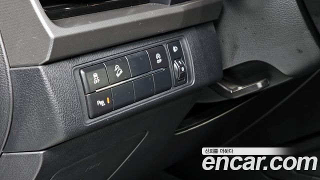 KG Mobility (SsangYong) Rexton Sports Diesel 2.2 4WD Culman Prestige 2025 — фото 15
