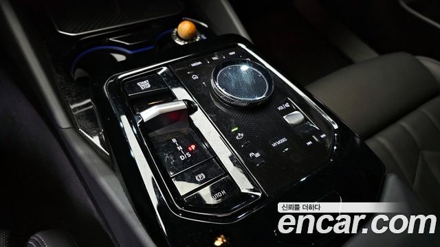 BMW 5 Series (G60) 520i M Sport 2025 — фото 9