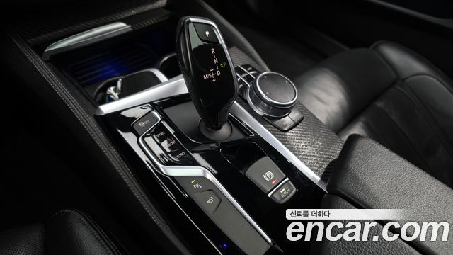 BMW 5 Series (G30) 520d M Sport Package Plus 2017 — фото 9