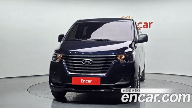 Hyundai Grand Starex Van 5-Seater Modern 2021 — фото 3