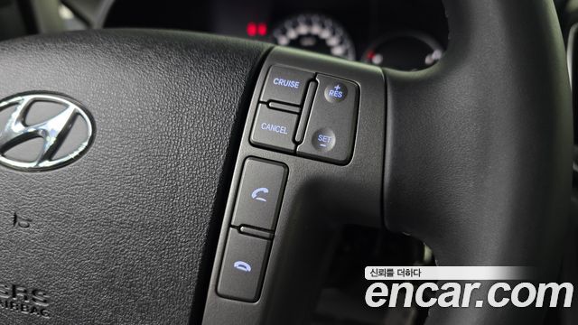 Hyundai Grand Starex Van 5-Seater Modern 2021 — фото 17