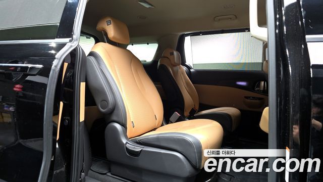 Kia Carnival (IV) Gasoline 9-Seater Signature 2023 — фото 12