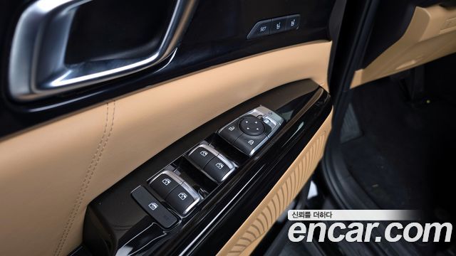 Kia Carnival (IV) Gasoline 9-Seater Signature 2023 — фото 17