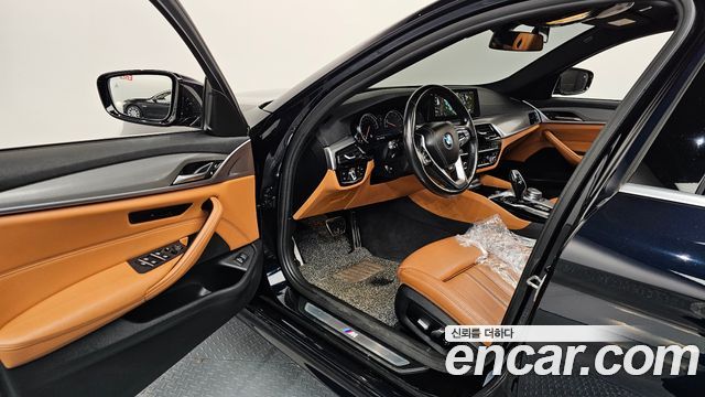 BMW 5 Series (G30) 530i xDrive M Sport Package 2018 — фото 10