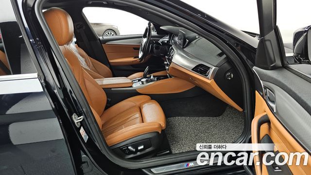 BMW 5 Series (G30) 530i xDrive M Sport Package 2018 — фото 11