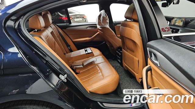 BMW 5 Series (G30) 530i xDrive M Sport Package 2018 — фото 12