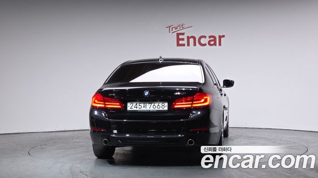 BMW 5 Series (G30) 530i xDrive Luxury Plus 2020 — фото 4