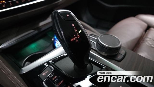 BMW 5 Series (G30) 530i xDrive Luxury Plus 2020 — фото 9