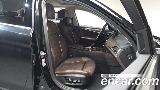 BMW 5 Series (G30) 530i xDrive Luxury Plus 2020 — фото 10