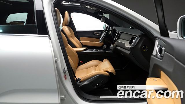 Volvo XC60 (II) T6 Inscription 2020 — фото 11