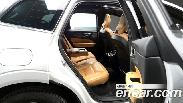 Volvo XC60 (II) T6 Inscription 2020 — фото 12