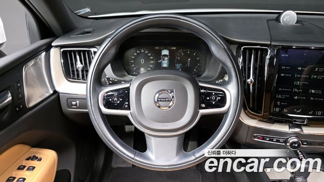 Volvo XC60 (II) T6 Inscription 2020 — фото 13