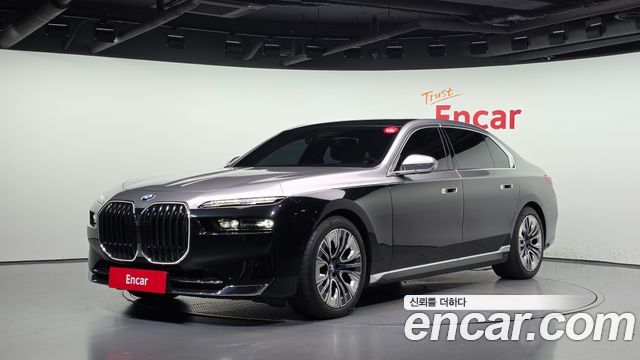 BMW 7 Series (G70) 740d xDrive Design Pure Excellence