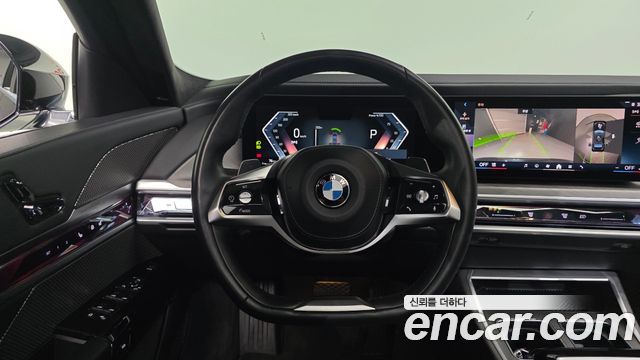 BMW 7 Series (G70) 740d xDrive Design Pure Excellence 2023 — фото 13