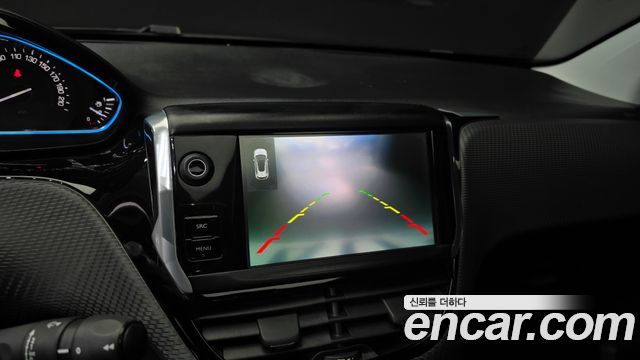 Peugeot 2008 1.6 e-HDi Feline L 2015 — фото 15