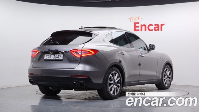 Maserati Levante 3.0 AWD Premium 2018 — фото 2