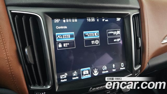 Maserati Levante 3.0 AWD Premium 2018 — фото 21