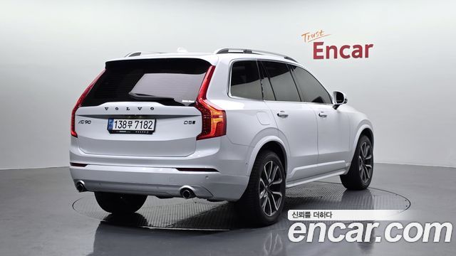 Volvo XC90 (II) D5 Momentum 2019 — фото 2
