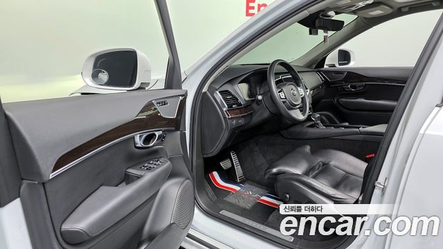 Volvo XC90 (II) D5 Momentum 2019 — фото 11
