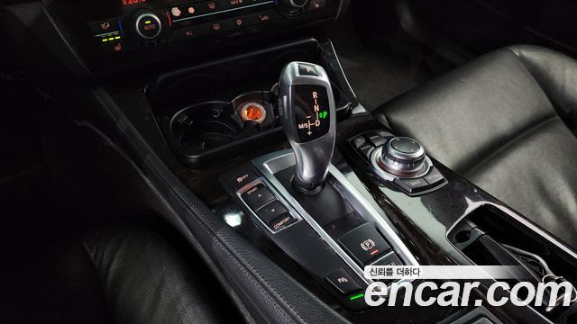 BMW 5 Series (F10) 520d 2012 — фото 9