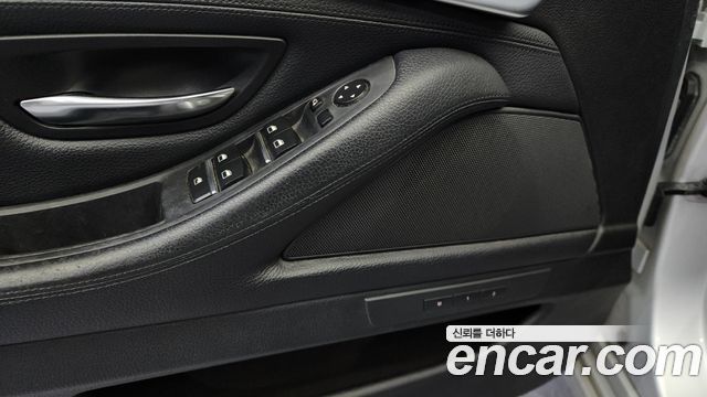 BMW 5 Series (F10) 520d 2012 — фото 12
