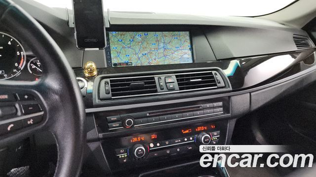 BMW 5 Series (F10) 520d 2012 — фото 16