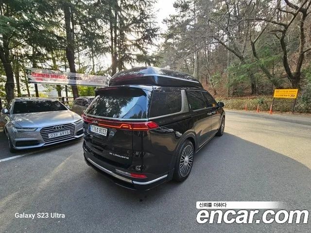 Kia Carnival (IV) Gasoline 9-seater Limousine(Special vehicle) 2023 — фото 6