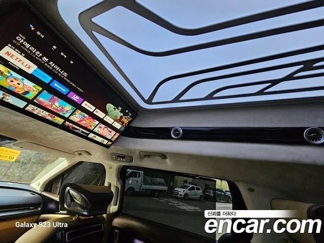 Kia Carnival (IV) Gasoline 9-seater Limousine(Special vehicle) 2023 — фото 18