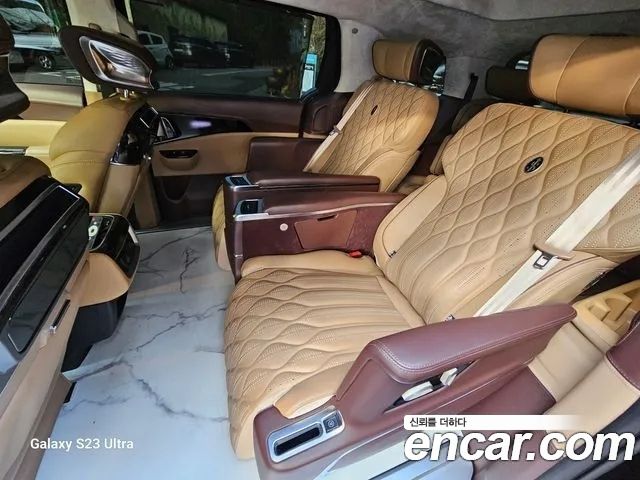 Kia Carnival (IV) Gasoline 9-seater Limousine(Special vehicle) 2023 — фото 20