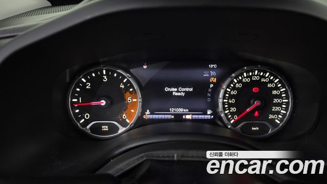 Jeep Renegade 2.0 Diesel Limited AWD 2015 — фото 8