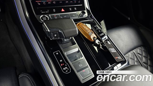 Audi Q8 (4M) 55 TFSI Quattro Premium 2023 — фото 9