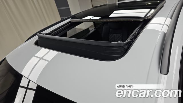 Audi Q8 (4M) 55 TFSI Quattro Premium 2023 — фото 22