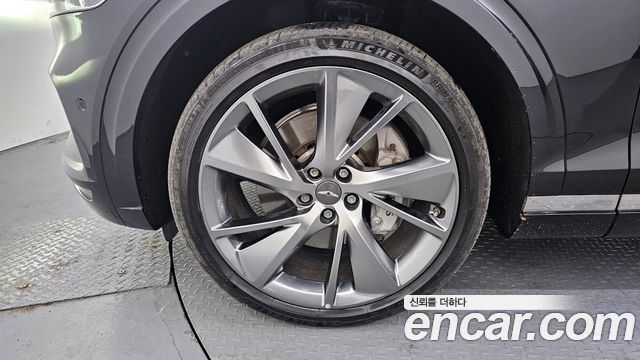 Genesis GV70 2.5T Gasoline AWD 2023 — фото 5