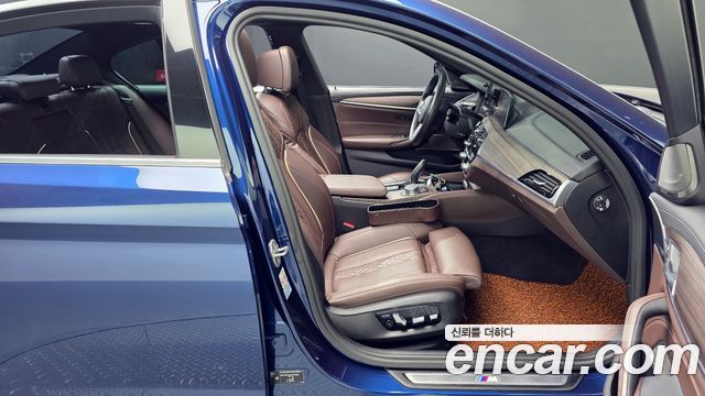 BMW 5 Series (G30) 520i M Sport 2020 — фото 10