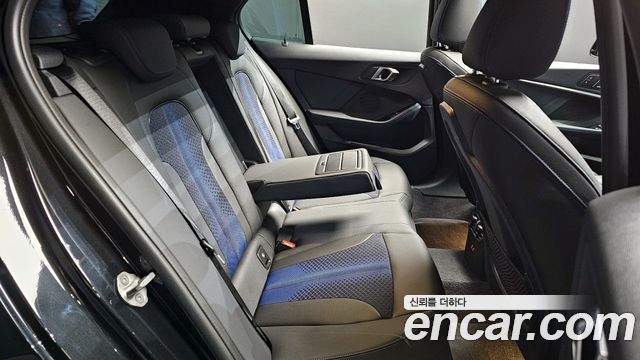 BMW 1 Series (F40) 120i M Sports 2024 — фото 16