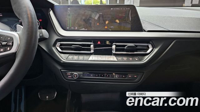 BMW 1 Series (F40) 120i M Sports 2024 — фото 20