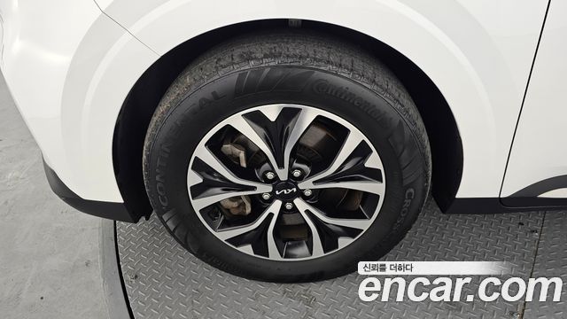 Kia Carnival (IV) Gasoline 9-Seater Signature 2023 — фото 5