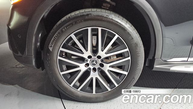 Mercedes-Benz GLC-Class (X253) GLC300e 4MATIC 2020 — фото 5