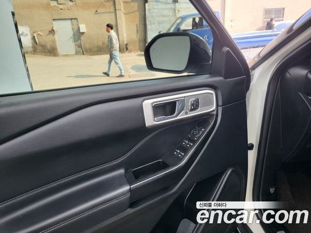 Ford Explorer (VI) 2.3 LimIted 4WD 2020 — фото 9