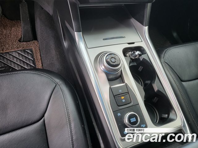 Ford Explorer (VI) 2.3 LimIted 4WD 2020 — фото 16