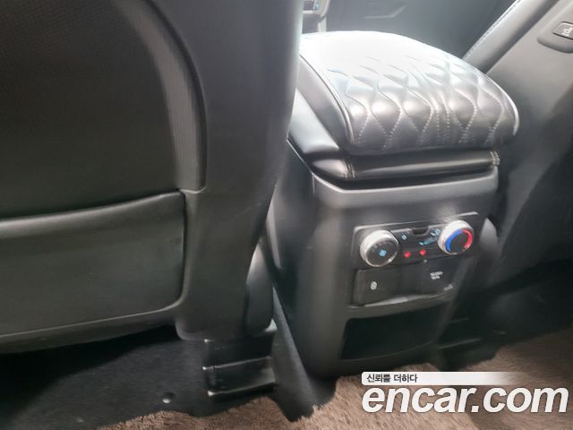 Ford Explorer (VI) 2.3 LimIted 4WD 2020 — фото 20