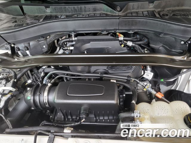 Ford Explorer (VI) 2.3 LimIted 4WD 2020 — фото 24