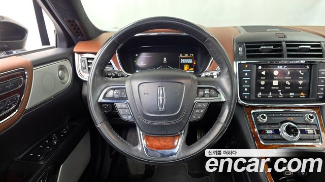 Lincoln Continental (X) 3.0 Presidential AWD 2017 — фото 13