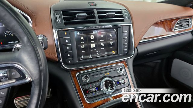 Lincoln Continental (X) 3.0 Presidential AWD 2017 — фото 14