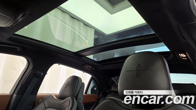 Lincoln Continental (X) 3.0 Presidential AWD 2017 — фото 18